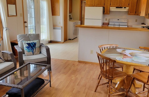 Maximeville Cottage | Walking distance to beach, licensed, very clean, safe & secluded