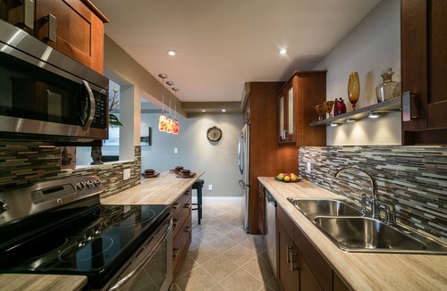 Jasper Place Condo | Warm &Cozy Newly Furnished Suite near Downtown&WEM