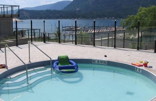 Sicamous Condo | Water Front 3 Bedroom Condo on Mara Lake with Boat Slip