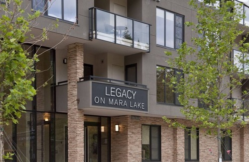 Sicamous Condo | Water Front 3 Bedroom Condo on Mara Lake with Boat Slip