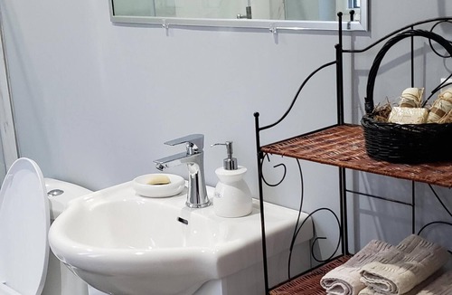 West Porpoise Bay House | Water & Mountain Views - Cute but spacious & cozy brand new studio