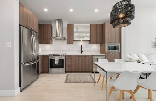 Tsawwassen Apartment | Water View Penthouse Tsawwassen Mills/2bd/bth !