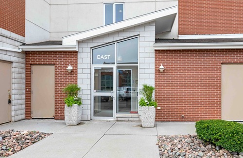 Queens Square Condo | Waterfront 2 Bed/2 Bath Condo, Downtown Charlottetown! Monthly Rental!