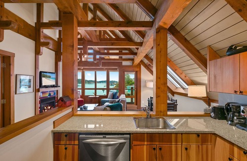 Ucluelet Condo | Waterfront - Black Rock Landing