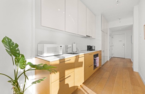 Inner Harbour Condo | Waterfront Condo in the best location! Free Parking