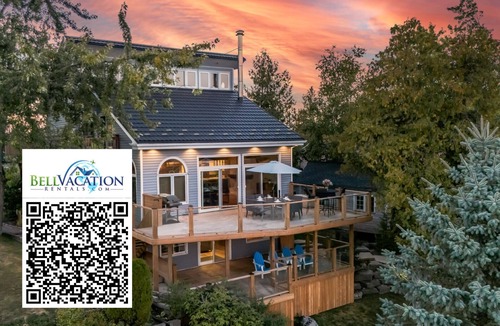 Fenelon Falls House | Waterfront Cottage w/Firepit, Boathouse, Canoes & Game Room
