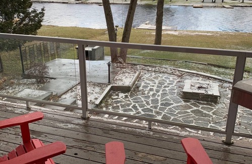 Gravenhurst Cottage | Waterfront Cottage in Beautiful Muskoka