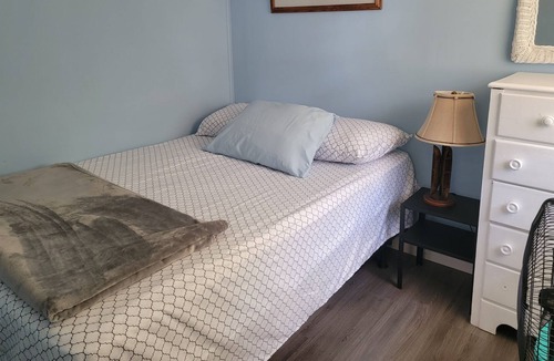 Greater Napanee Cottage | WATERFRONT COTTAGE IN GREATER NAPANEE UNIT B 4305 County road 9, Grater Napane