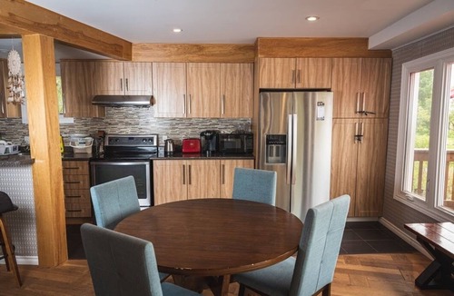 Scugog Cottage | 🏡Waterfront Cottage retreat– 1 hour from Toronto⭐
