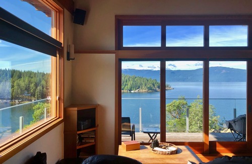 Sunshine Coast House | WATERFRONT HOME, ELEVATOR, HIGH VIEWS, HUGE DOCK: SUNSHINE COAST NEAR VANCOUVER