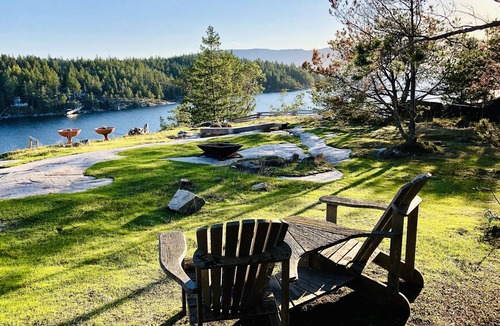 Sunshine Coast House | WATERFRONT HOME, ELEVATOR, HIGH VIEWS, HUGE DOCK: SUNSHINE COAST NEAR VANCOUVER