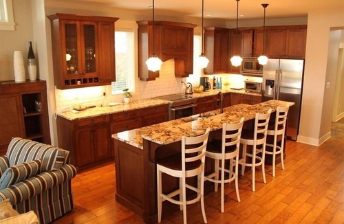 Regional District of Nanaimo House | Waterfront Luxurious Beach Home with Shared Pool