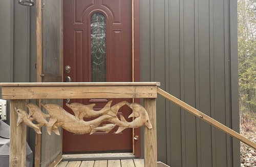 Hastings Highlands Cottage | Waterfront private new cottage in Papineau Lake