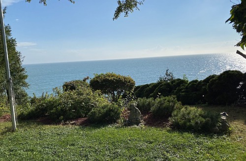 Colchester House | Waterfront serenity