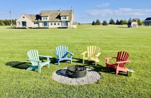 New London House | Waterfront Vacation Home - close to Cavendish, golf, beach.