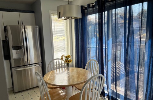Sainte-Anne-de-Bellevue House | 🌟 Welcome to your dream home! 🌟