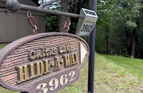 Cultus Lake House | Welcome to Cultus Lake Hide-A-Way