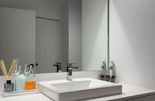 Aylmer Condo | Welcome to my stylish, Cozy and warm 1-bedroom condo!
