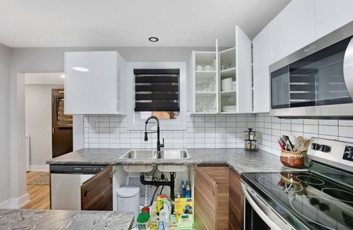 Welland Apartment | Welcome To Our Modern 2Bdrm/1Bth w/Laundry/BBQ