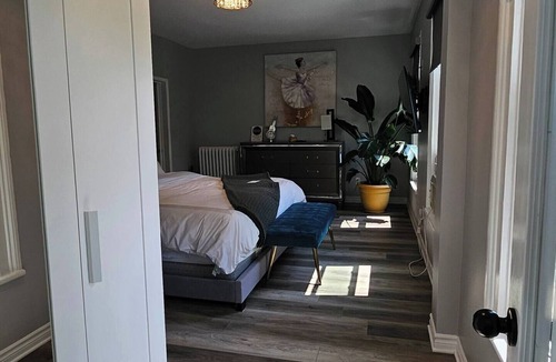 Niagara Falls Bed & Breakfast | Welcome to Serenity Inn !- Breakfast Included!