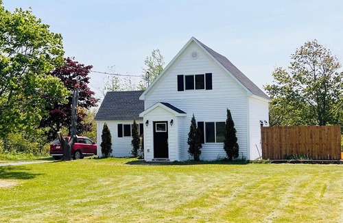 Cape Breton Regional Municipality House | Welcome to The White House Retreat in Cape Breton