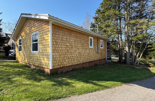 Cavendish Cabin | Welcome to the “Willow”