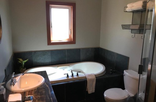 Okanagan-Similkameen House | Wesbert Winery & Guest Suites