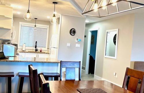 Regional District of Nanaimo Condo | West Coast Oasis ★ Oceanside ★ Full Kitchen ★ 2BD