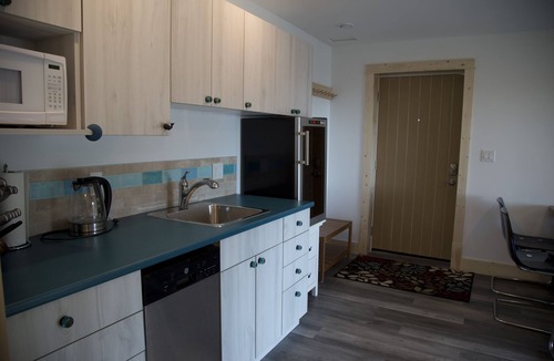 Ucluelet Apartment | West Coast Oceanfront Private Suite with Stunning View