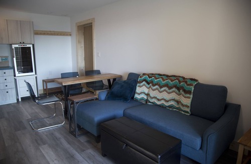 Ucluelet Apartment | West Coast Oceanfront Private Suite with Stunning View