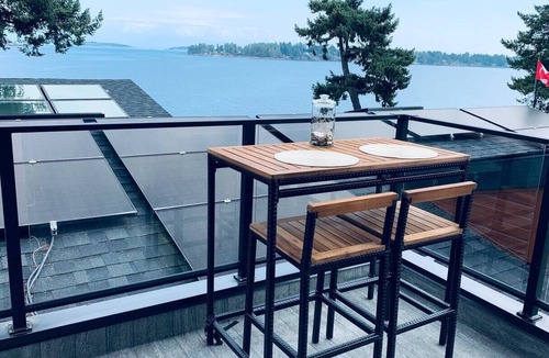 Regional District of Nanaimo Condo | Westcoast paradise beside the seann