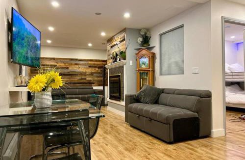 North Vancouver House | Westview Vacation Rental - Two BR House