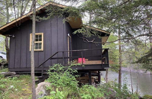 Georgian Bay Cottage | WestWind Georgian Bay Muskoka Cottage Retreat Private Access (Sleeps Max 8)