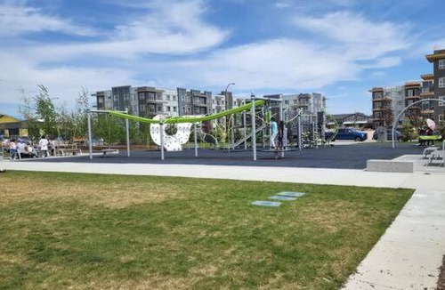 Northwest Calgary Apartment | Wezi Taylor Oasis- 3 bedroom home