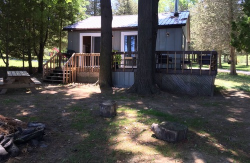 Milford Cottage | Whispering Pines - Waterfront 2 bedroom cottage