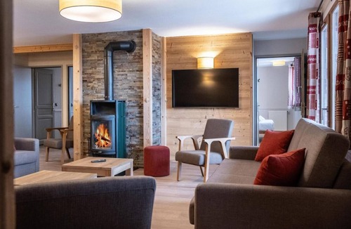 Belle Plagne Apartment | Wifi, 200m from resort center, fitness, swimming pool, sauna, balcony, fireplace or stove, tv