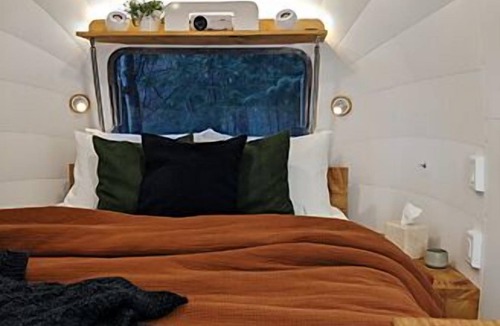 Bowen Island Bed & Breakfast | Wildernest Mountainside Airstream Getaway