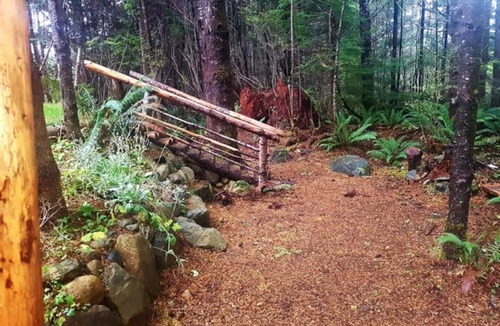 Juan de Fuca Electoral Area House | Wildwood Rainforest Retreat: Jordan River Cabin