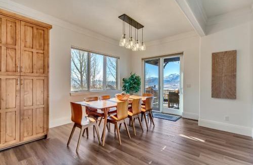 Eden House | Windriver Hideaway - Private Hot Tub