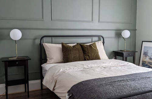 Walkerville House | Windsor's Walkerville Winter Escape - Downtown Windsor