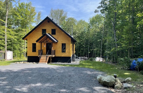 Potton Ski Chalet | Wood is Great - Owl's Head Chalet and Spa