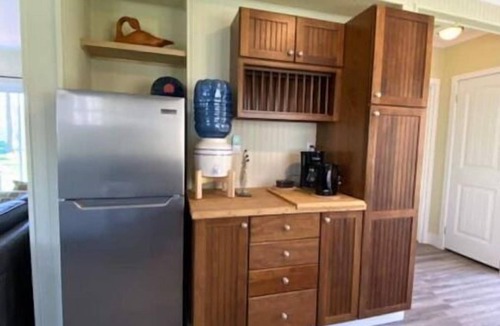Sherkston Cottage | Woodsandwaves Cottage Retreat