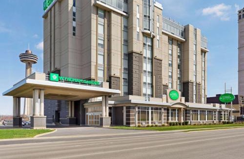 Fallsview Hotel | Wyndham Garden Niagara Falls Fallsview