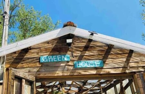 Rosedale Cabin | #Y3 Willow Tree - 1 Queen bed - No Pets Please