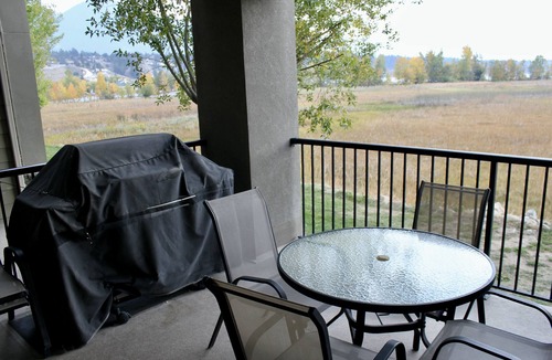 East Kootenay Condo | Year Round Escape in the Heart of the Rockies!