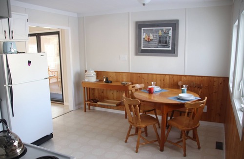 Winnipeg Beach Cottage | Year-round getaway near the lake.