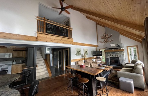 Lake of Bays House | Year round hot tub! So MUCH SNOW! Snowmobile Rentals close by