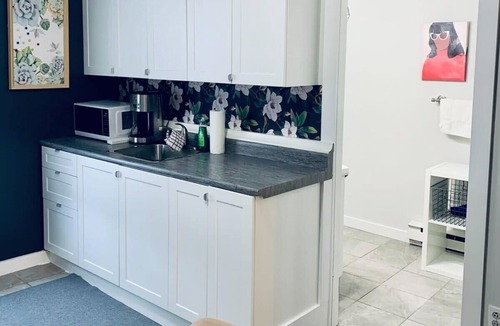 North End Apartment | Your Comfort, 2-BDRM at its Finest