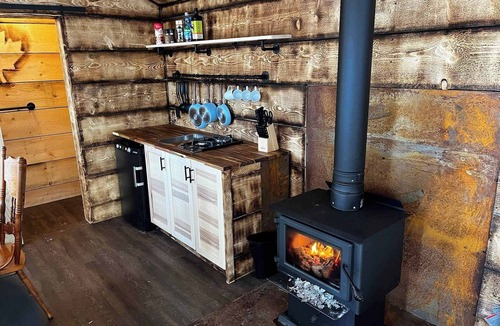 Lac-des-Plages Cabin | Your Cozy Cabin Retreat