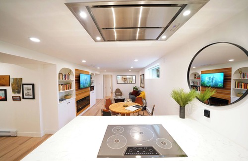 Burnaby House | Your modern Northwest hideaway w/cozy fireplace and spa-like bath
